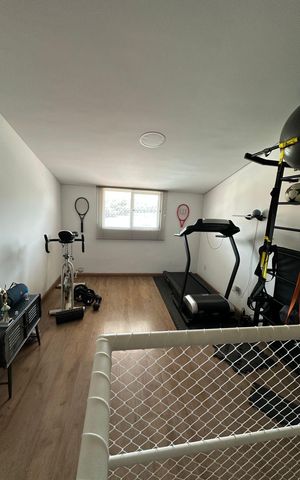 Casa de condomínio à venda com 145m², 3 quartos e 2 vagas Casa de condomínio à venda com 145m², 3 quartos e 2 vagasAcademia