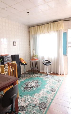 Casa à venda com 150m², 2 quartos e 2 vagasSala 2