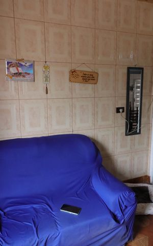 Casa à venda com 150m², 2 quartos e 2 vagasSala