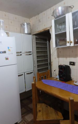 Casa à venda com 150m², 2 quartos e 2 vagasCozinha