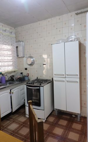 Casa à venda com 150m², 2 quartos e 2 vagasCozinha