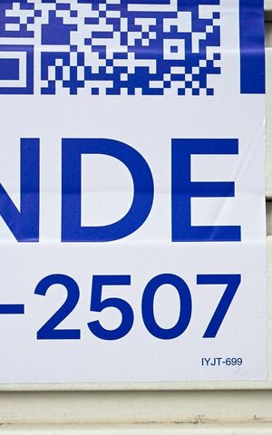 Casa à venda com 125m², 3 quartos e 2 vagasFachada