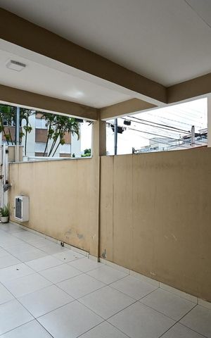 Casa à venda com 125m², 3 quartos e 2 vagasGaragem
