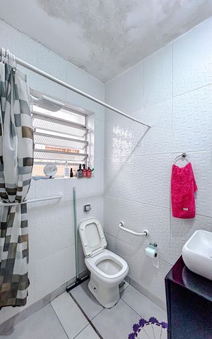 Apartamento à venda com 58m², 1 quarto e sem vagaBanheiro da Suíte