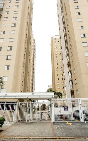 Apartamento para alugar com 60m², 2 quartos e 1 vaga Apartamento para alugar com 60m², 2 quartos e 1 vagaFachada