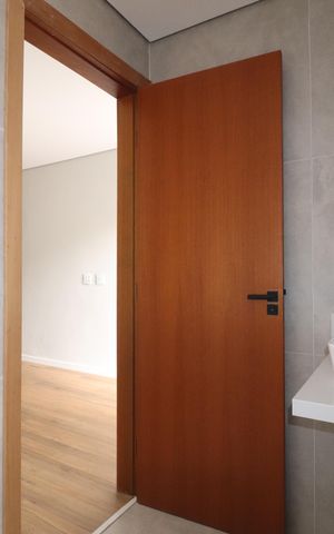 Casa à venda com 156m², 3 quartos e 2 vagasBanheiro Quarto 1 suíte