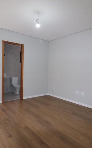 Casa à venda com 156m², 3 quartos e 2 vagasQuarto 1 suíte