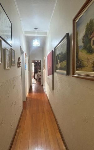 Casa à venda com 218m², 4 quartos e 3 vagas