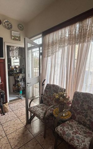 Casa à venda com 218m², 4 quartos e 3 vagas