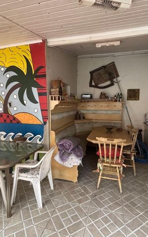 Casa à venda com 218m², 4 quartos e 3 vagas