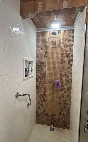 Casa à venda com 218m², 4 quartos e 3 vagas