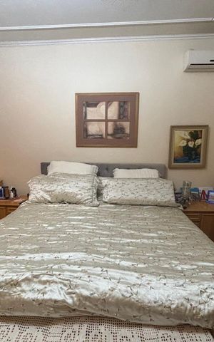 Casa à venda com 218m², 4 quartos e 3 vagas