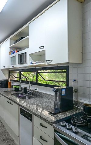 Apartamento à venda com 190m², 4 quartos e 3 vagasCozinha