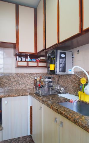 Casa à venda com 166m², 3 quartos e 3 vagasCozinha