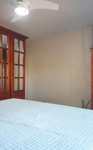 Casa à venda com 166m², 3 quartos e 3 vagasSuíte