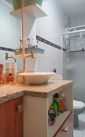Casa à venda com 166m², 3 quartos e 3 vagasBanheiro da Suíte