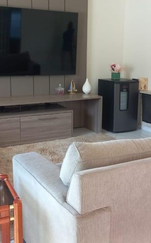 Casa de condomínio à venda com 184m², 4 quartos e 4 vagas