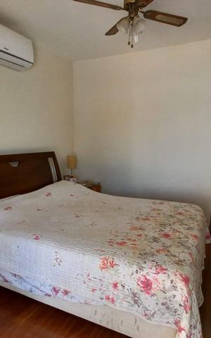 Casa de condomínio à venda com 184m², 4 quartos e 4 vagas