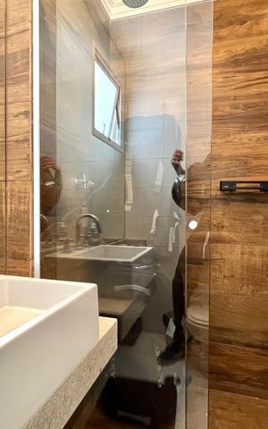 Apartamento à venda com 55m², 2 quartos e 1 vaga Apartamento à venda com 55m², 2 quartos e 1 vagaBanheiro Corredor