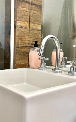 Apartamento à venda com 55m², 2 quartos e 1 vaga Apartamento à venda com 55m², 2 quartos e 1 vagaBanheiro da Suíte