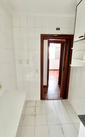 Apartamento à venda com 60m², 2 quartos e 2 vagasCozinha