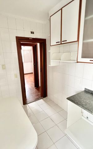 Apartamento à venda com 60m², 2 quartos e 2 vagasCozinha