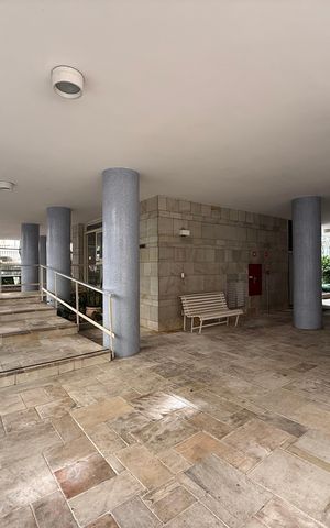 Apartamento para alugar com 168m², 3 quartos e 1 vaga
