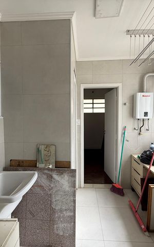 Apartamento para alugar com 168m², 3 quartos e 1 vaga