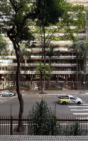 Apartamento para alugar com 168m², 3 quartos e 1 vaga