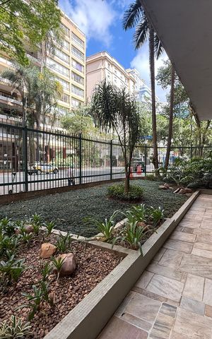 Apartamento para alugar com 168m², 3 quartos e 1 vaga