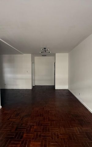 Apartamento para alugar com 168m², 3 quartos e 1 vaga