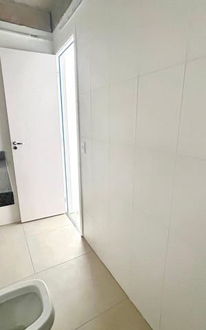 Apartamento à venda com 69m², 2 quartos e 2 vagas Apartamento à venda com 69m², 2 quartos e 2 vagasBanheiro da Suíte