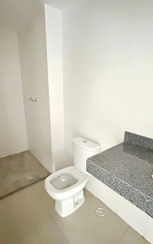Apartamento à venda com 69m², 2 quartos e 2 vagas Apartamento à venda com 69m², 2 quartos e 2 vagasBanheiro da Suíte