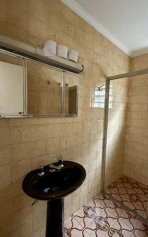 Casa à venda com 130m², 5 quartos e 1 vaga
