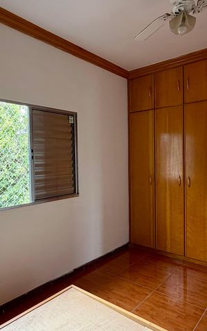 Casa à venda com 130m², 5 quartos e 1 vaga