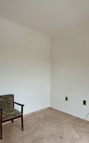 Casa à venda com 130m², 5 quartos e 1 vaga