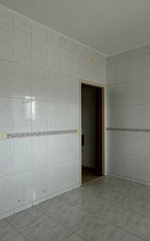 Casa à venda com 130m², 5 quartos e 1 vaga
