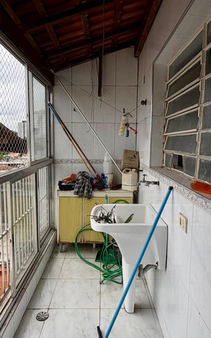 Casa à venda com 130m², 5 quartos e 1 vaga
