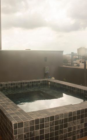 Studio à venda com 25m², 1 quarto e sem vagaÁrea comum - Piscina