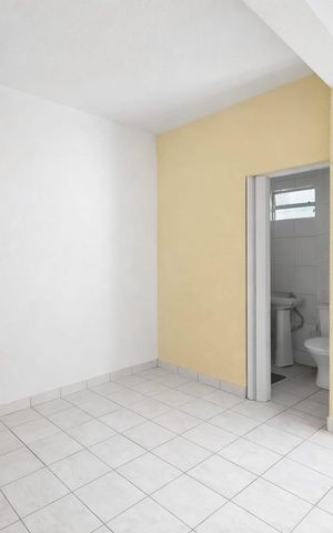 Casa para alugar com 30m², 1 quarto e sem vaga Casa para alugar com 30m², 1 quarto e sem vagaquarto