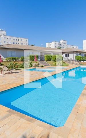 Apartamento à venda com 122m², 3 quartos e 2 vagas Apartamento à venda com 122m², 3 quartos e 2 vagasÁrea comum - Piscina