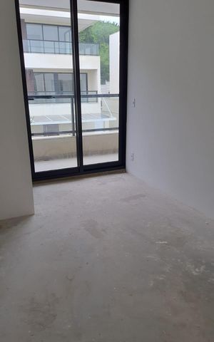 Casa de condomínio à venda com 152m², 2 quartos e 3 vagas Casa de condomínio à venda com 152m², 2 quartos e 3 vagasSuíte