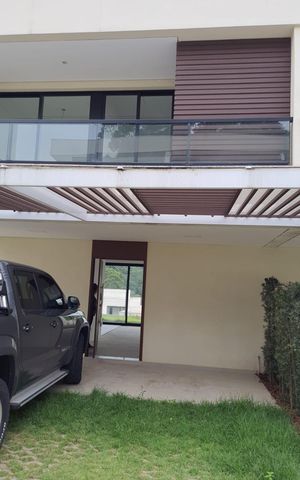 Casa de condomínio à venda com 152m², 2 quartos e 3 vagas Casa de condomínio à venda com 152m², 2 quartos e 3 vagasÁrea gourmet