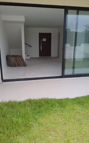 Casa de condomínio à venda com 152m², 2 quartos e 3 vagas Casa de condomínio à venda com 152m², 2 quartos e 3 vagasÁrea gourmet