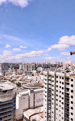 Apartamento à venda com 85m², 2 quartos e 1 vaga Apartamento à venda com 85m², 2 quartos e 1 vagaVista da Sacada