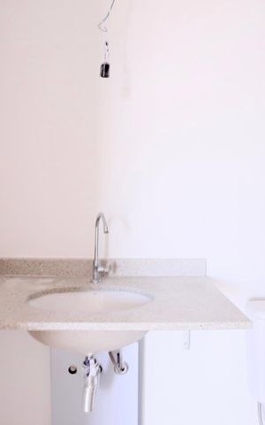 Apartamento à venda com 85m², 2 quartos e 1 vaga Apartamento à venda com 85m², 2 quartos e 1 vagaBanheiro do Quarto 1