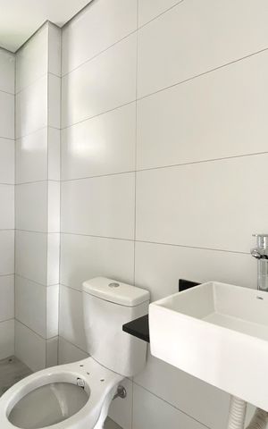 Apartamento à venda com 110m², 3 quartos e 2 vagas Apartamento à venda com 110m², 3 quartos e 2 vagasBanheiro