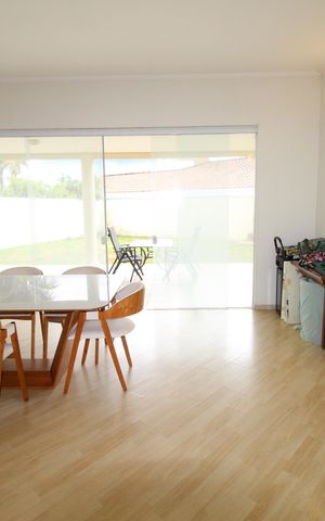 Casa de condomínio para alugar com 405m², 4 quartos e 4 vagasSala 3