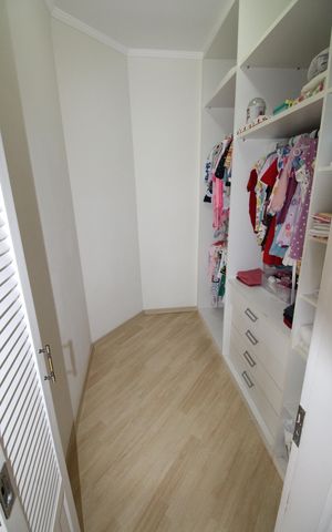 Casa de condomínio para alugar com 405m², 4 quartos e 4 vagasSuíte 3