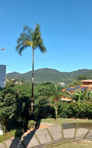 Casa para alugar com 1384m², 4 quartos e 4 vagas